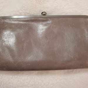 Hobo Lauren Magnetic Clutch Wallet
